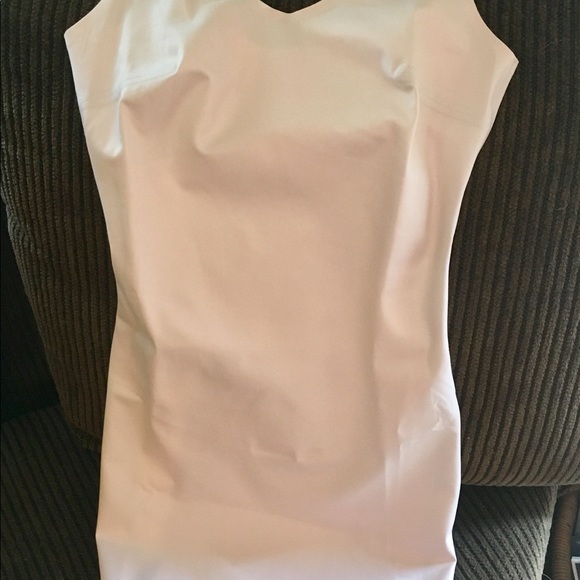 Grace & Wilde Shapewear Slipdress - Picture 4 of 6